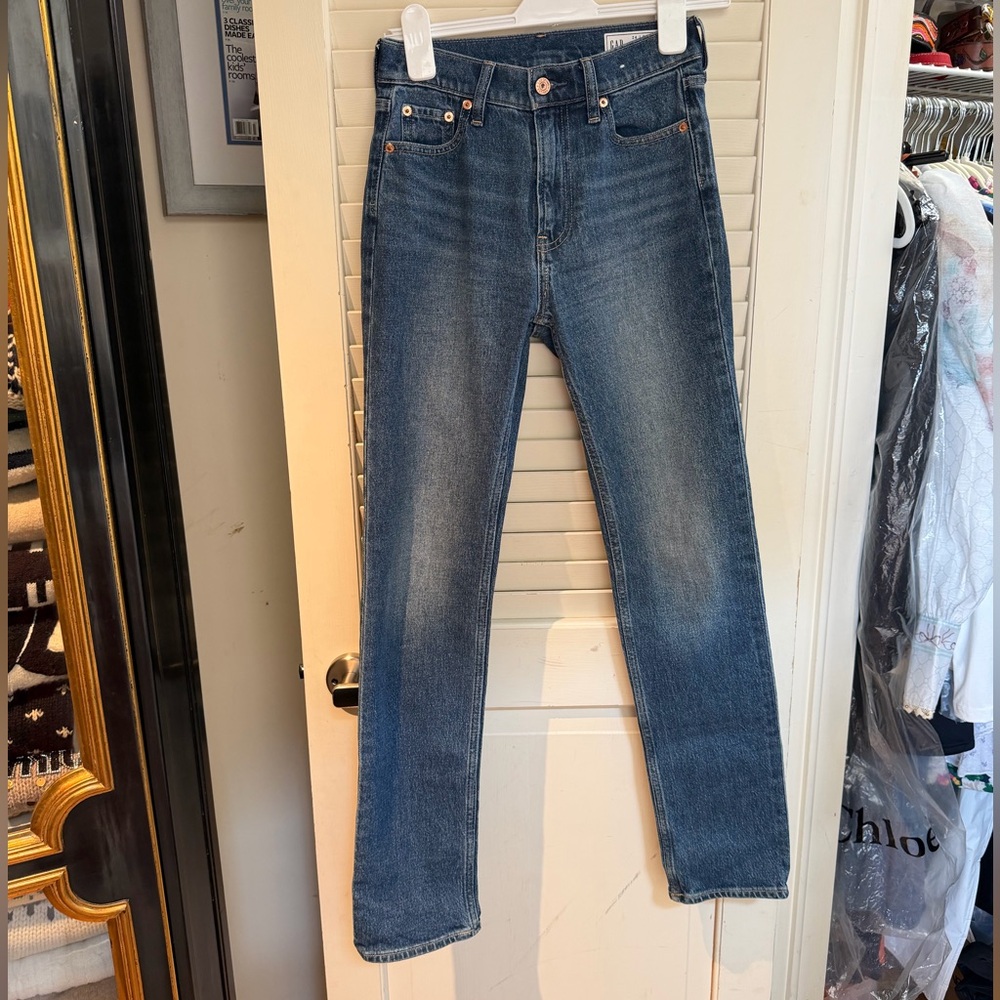 GAP Women's Dark Blue Straight-Leg Jeans